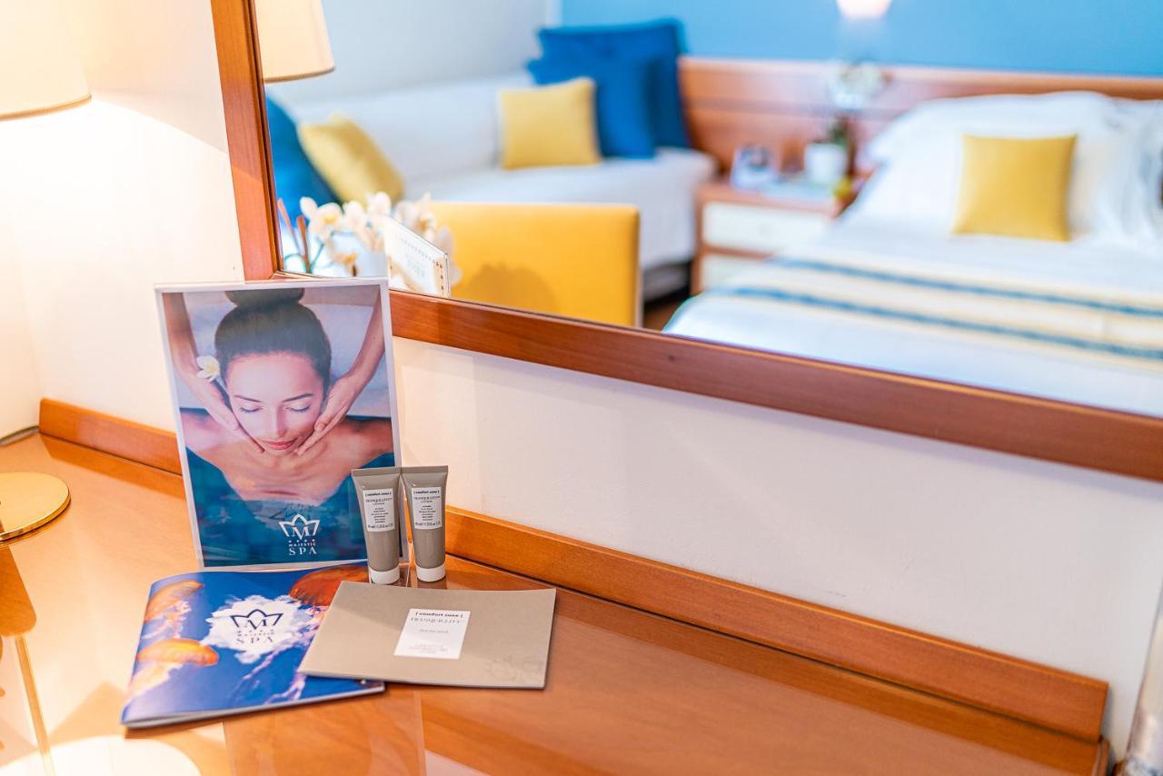 Majestic Beach Hotel & Wellness ビビオーネ エクステリア 写真